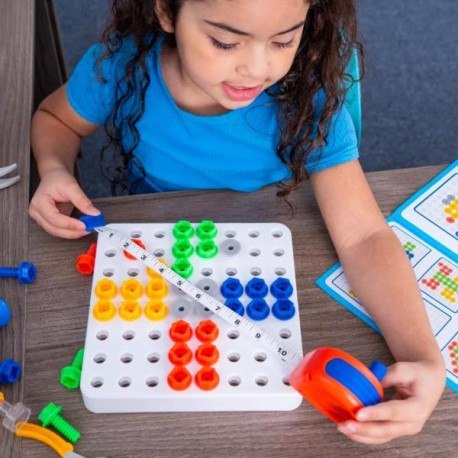 Skrzynka z narzędziami i wkrętarką, zestaw do LEARNING RESOURCES Skrzynka z narzędziami i wkrętarką, zestaw do LEARNING RESOURCES