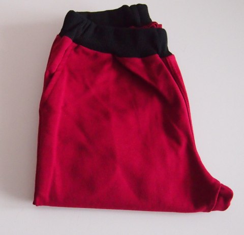 SPODNIE PIRAT R.152-158 SALE SPODNIE PIRAT R.152-158 SALE