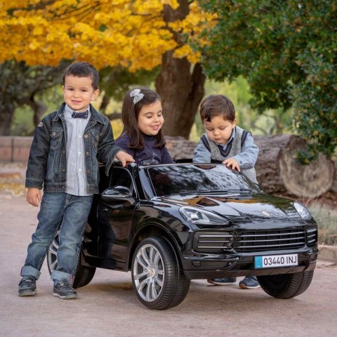 INJUSA Porsche Cayenne S Samochód Dwuosobowy Na Akumulator 12V R/C MP3 INJUSA INJUSA Porsche Cayenne S Samochód Dwuosobowy Na Akumulator 12V R/C MP3 INJUSA