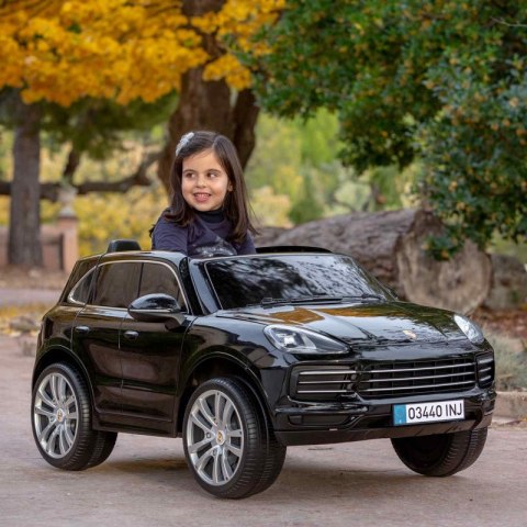 INJUSA Porsche Cayenne S Samochód Dwuosobowy Na Akumulator 12V R/C MP3 INJUSA INJUSA Porsche Cayenne S Samochód Dwuosobowy Na Akumulator 12V R/C MP3 INJUSA