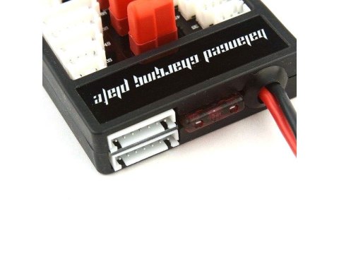 Adapter Ładowarka - HSM-142 B6 DEAN - równoległe ładowanie nawet 6 akumulatorów Adapter Ładowarka - HSM-142 B6 DEAN - równoległe ładowanie nawet 6 akumulatorów