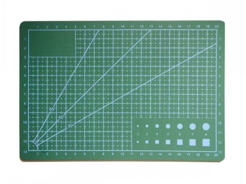 Mata Modelarska do Cięcia Samogojąca 3 warstwy A5 220x150mm Mata Modelarska do Cięcia Samogojąca 3 warstwy A5 220x150mm